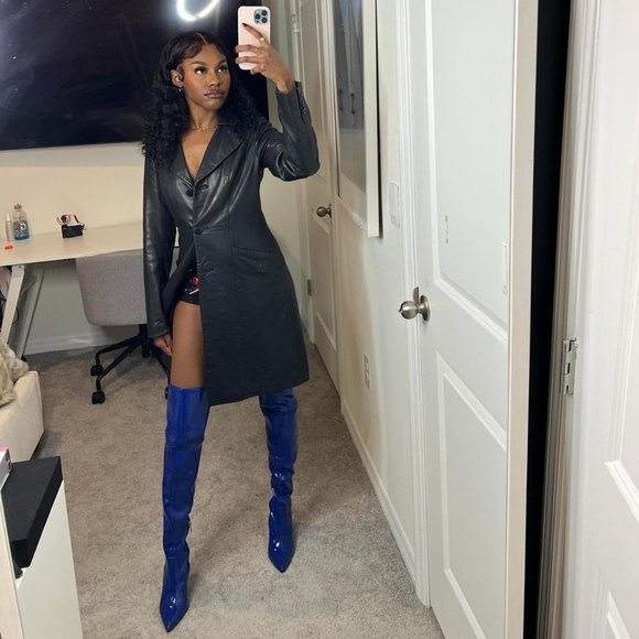 Sexy (Brand New) Guess blue latex like material pointy toe over the knee boots - Picture 4 of 5